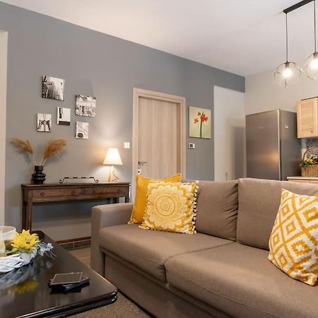 Elenis Cozy Apartment Lárisza Kültér fotó